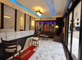 Grand Luxury Hotel Semporna，位于仙本那的酒店