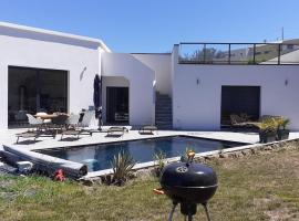 Villa Isula Contemporaine，位于Palasca的酒店