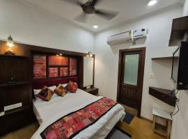 Shri Villa Boutique Homestay，位于斋沙默尔的酒店