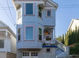 Victorian House-30 mins to Napa & SF, Free Pets!