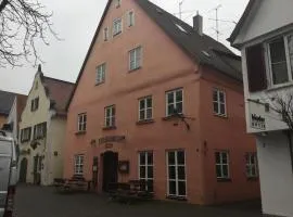 库里斯公寓酒店