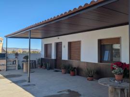 APARTAMENTOS LA PALMERA，位于Fernán Pérez的酒店