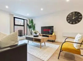 The Grand Central Penthouse - Luxury - Sleeps 4