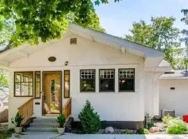 South Minneapolis Tangletown Charm