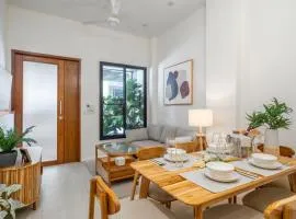 4BR Walk to Chinatown, MRT Luggage Dropoff