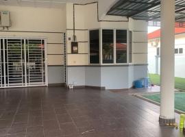 Taman Desa Bangau Homestay，位于淡马鲁的酒店