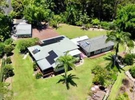 Forest Hill Retreat-Private 10 acre Upscale Property with lots of extras