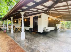 Tree Shadows Villa，位于韦利格默的酒店
