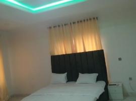 Fab shortlet apartment，位于莱基的酒店