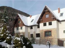 Villa Wellspacher Semmering 2BR Luxury Apartment，位于塞默灵的酒店