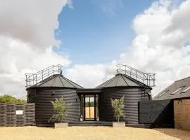 The Silos by Stamford Holiday Cottages