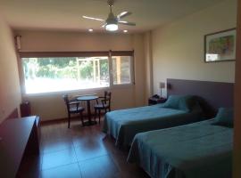 Los Nogales de Tatash，位于岑特纳里奥的酒店