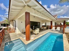 Villa Jazmyn Blue Bay Golf & Beach Resort，位于Blue Bay的酒店