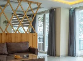 The Good Vibes Kasauli Premium bedroom Suite HORNBILL