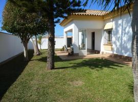 Chalet Rancapinos en Rocheviejo，位于加的斯的酒店
