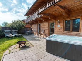 Wellness Chalet mit Whirlpool und Sauna bei Salzburg und Berchtesgaden，位于艾恩灵的酒店