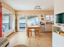 Cosy Centered with Garden and View in Veysonnaz，位于韦松纳的酒店