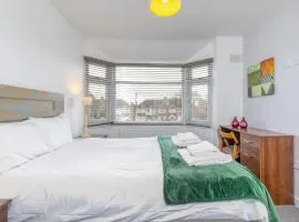 4BR with Private Parking