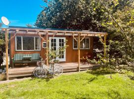 Wattle Creek Cottage with Breakfast Basket，位于Amberley的酒店
