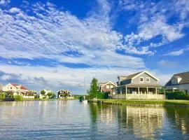 Bungalow in Holland by Water with Sauna