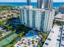 Luxury Apartments with Resort Amenities Sunny Isles Beach，位于阳光岛滩的酒店