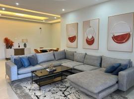 Golden Heights Accra，位于Spintex的酒店