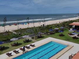 Castelhana Praia Hotel - Itauna Saquarema，位于萨夸雷马的酒店
