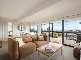 Springs Getaway, Bayviews, Sleeps 6, Boat Parking