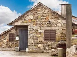 Charming House in Paredes do Rio with Mountain View