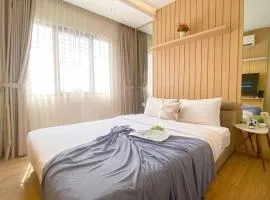 Modern Look 2BR at Puri Garden Apartment By Travelio