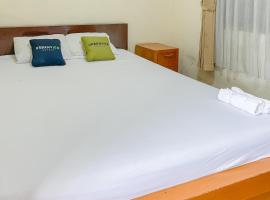 Urbanview Hotel Dasa Putra Syariah Sumedang，位于Parakankondang的酒店