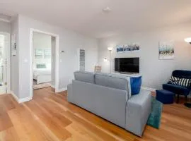 Bright Quiet Comfy 1BR Cottage in Mountain View