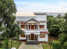 StayVista at Misty Village - BBQ, Bonfire & Meals