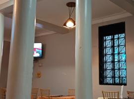 NSHEVI SAFARI HOTEl，位于Ryeru的酒店