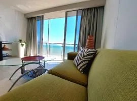 Infinity 607 Beachfront Apartment - Bloubergstrand Cape Town