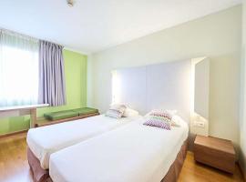 Travelodge BCN Cornella Fira，位于科尔内拉德罗布雷加特的酒店