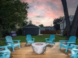 Harbor Clubhouse 3Bed 3.5Bath Modern Waterfront with Fireplace