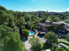 Le Moulin D'onclaire Camping et chambres d'hôtes，位于Coux的酒店