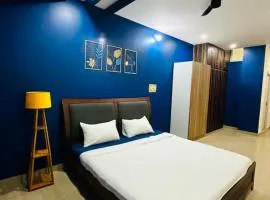 Deluxe Rooms near Tree Park Metro station Whitefield
