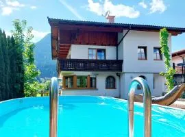 Schernhof Hoamatzeit - Tiroler Bauernhof