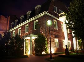 ClassiX Small Luxury Design Hotel，位于Vértessomló的酒店