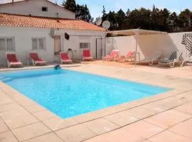 Villa charmante à Meynes avec piscine privée