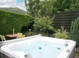Appartement moderne à Lourdes avec jacuzzi, 54 m²