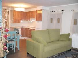 Comfortable Apartment with Mountain View in Laspaúles，位于Laspaúles的酒店