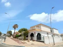 Comfortable House in Los Alcázares with Terrace