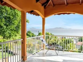 Maison charmante avec vue sur la mer et la montagne a Trois Rivieres