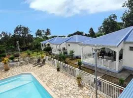Bungalow charmant à Capesterre 67 m² avec piscine partagee