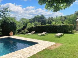 Cozy apartment with pool in Trequanda 40 m²，位于特雷宽达的酒店