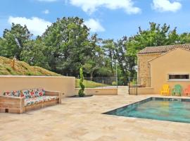 Villa charmante à Divajeu avec piscine privée，位于Divajeu的酒店