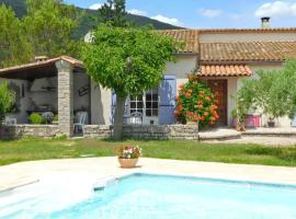 Villa Charmante à Pompignan avec Piscine et Jardin，位于Pompignan的酒店